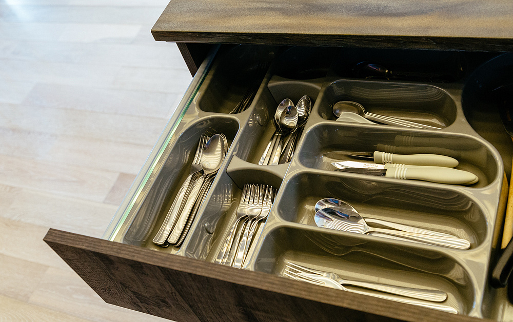 Кухня Ноа со стеклом