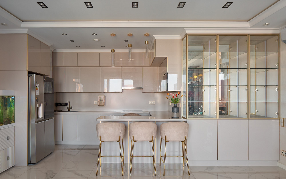 Кухня для вьетнамской семьи в ЖК «Метрополия»