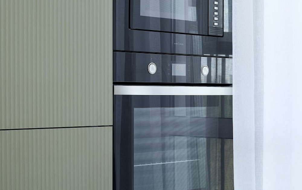 Кухня с фасадами с эффектом плиссировки