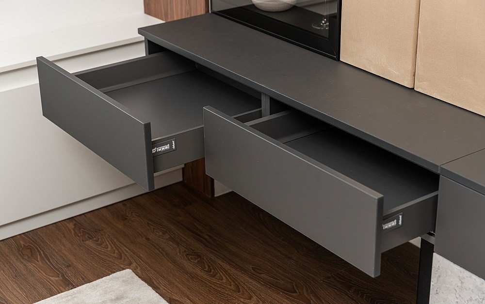 Древесно-песчаная кухня для ТВ-проекта «Квартирный Вопрос» 