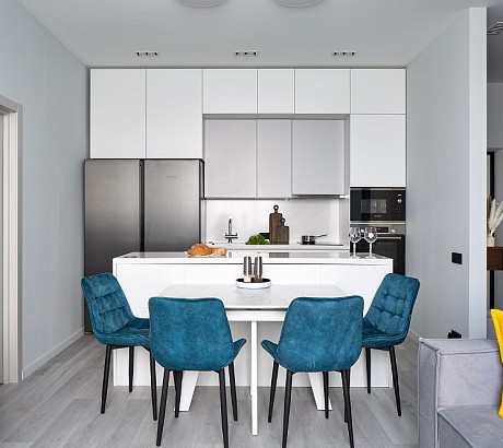 Функциональная кухня с островом 