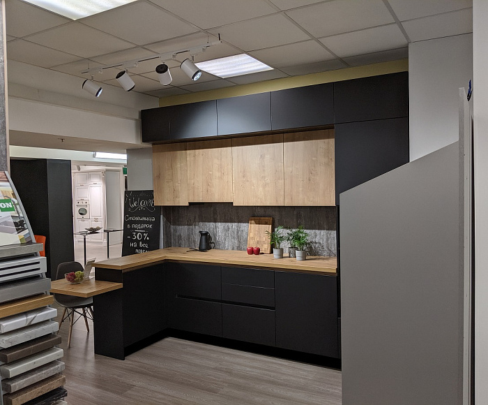 г. Санкт-Петербург, ул. Кантемировская, 37, ТЦ «Мебель Сити»