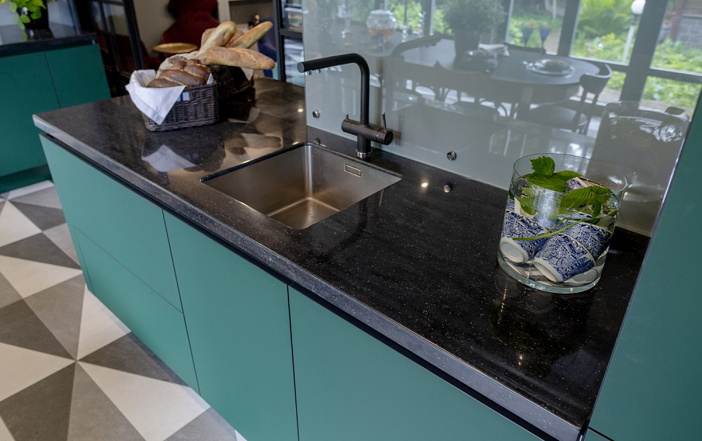 Кухня Ханна Блэк BL