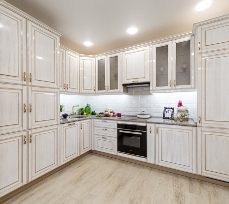 Кухня Виконт с патиной