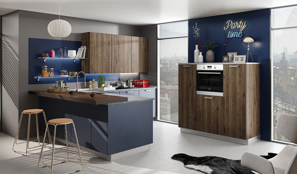 Коричневая кухня в Санкт-Петербурге