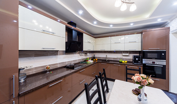 Глянцевая кухня в Казани