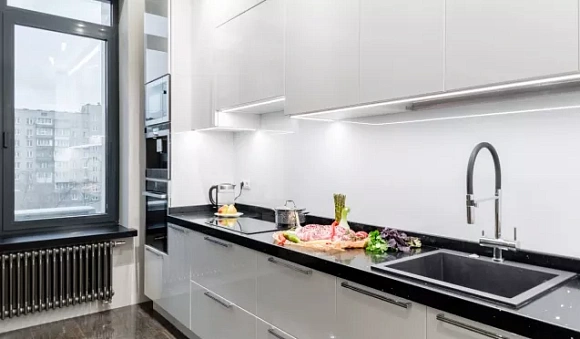 Глянцевая кухня в Казани