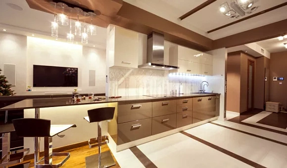 Коричневая кухня в Санкт-Петербурге