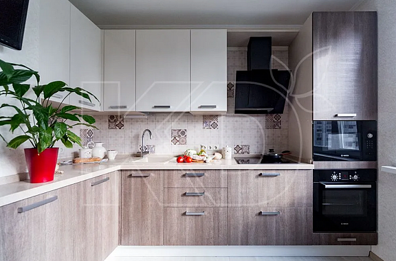 Угловые кухни с закругленным углом