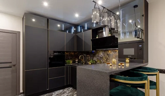 Темная кухня