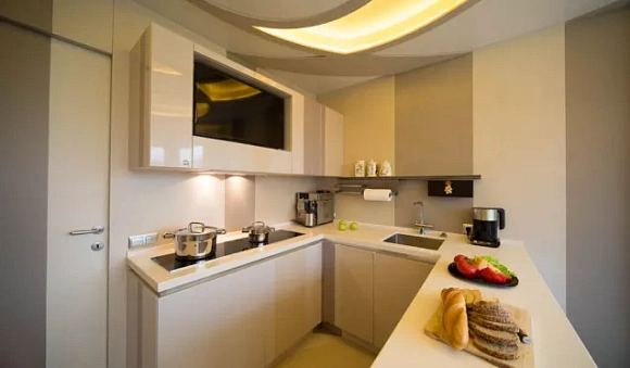 Глянцевая кухня в Ростове-на-Дону