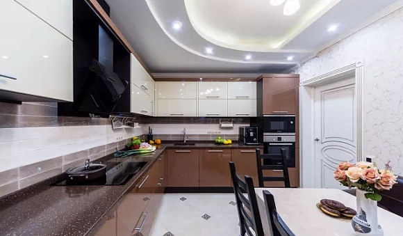 Глянцевая кухня в Санкт-Петербурге