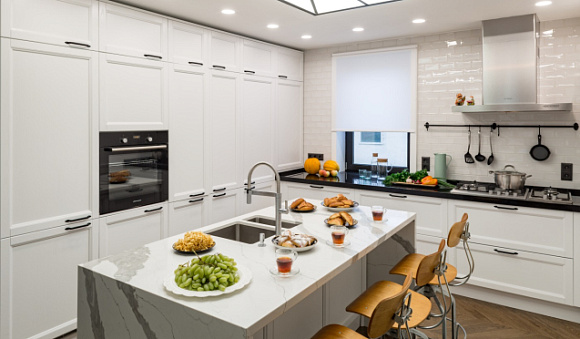 Белая кухня в Санкт-Петербурге