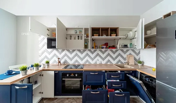 Синяя кухня в Твери