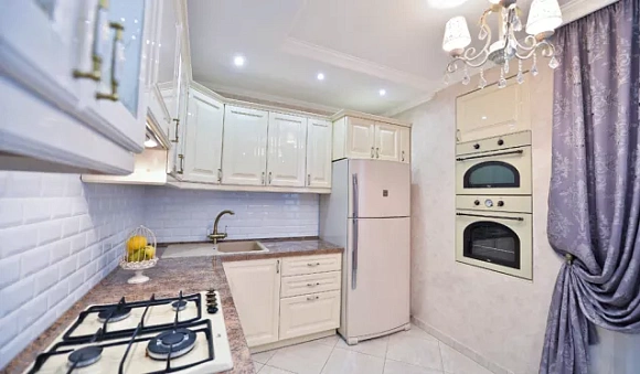 Глянцевая кухня в Ростове-на-Дону