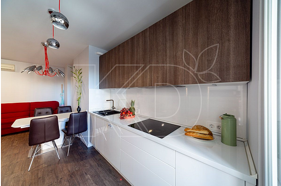 Угловые кухни белые