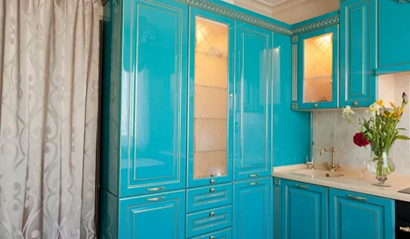 Глянцевая кухня в Анапе