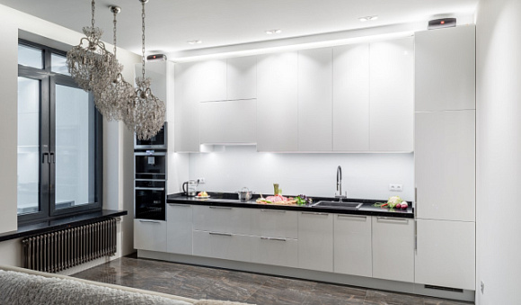 Белая кухня в Кирове