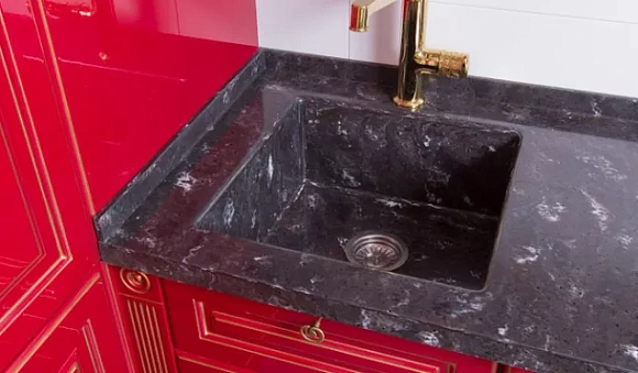 Глянцевая кухня в Казани