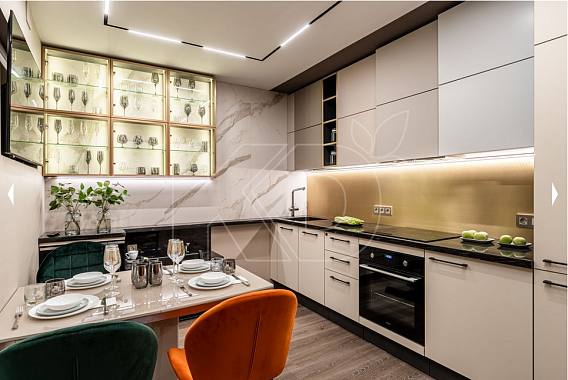 дизайн белой с бежевым кухни