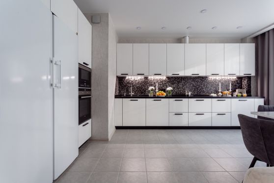 Белый дизайн кухни